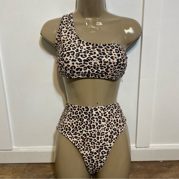 Leopard print • high waisted one shoulder bikini - Picture 1 of 5